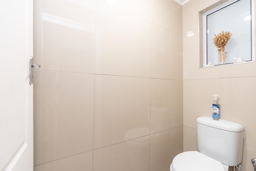 3 Bedroom Property for Sale in Bothasig Western Cape